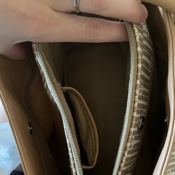 Giani Bernini gorgeous hardly used purse. - Picture 6 of 7